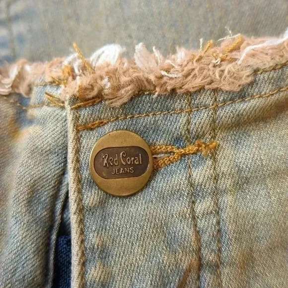 Beautiful detailed Jeans - Picture 6 of 9